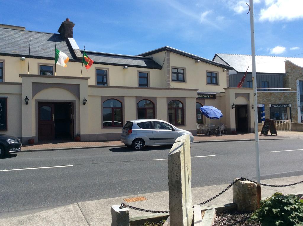 Achill Sound Hotel - Ostan Ghob A'Choire Zewnętrze zdjęcie