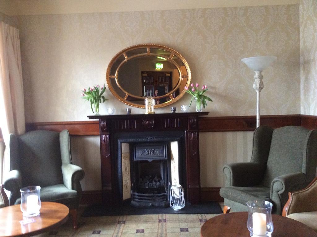 Achill Sound Hotel - Ostan Ghob A'Choire Zewnętrze zdjęcie