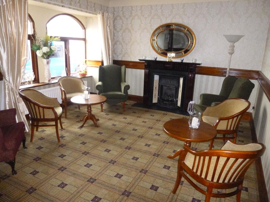 Achill Sound Hotel - Ostan Ghob A'Choire Zewnętrze zdjęcie