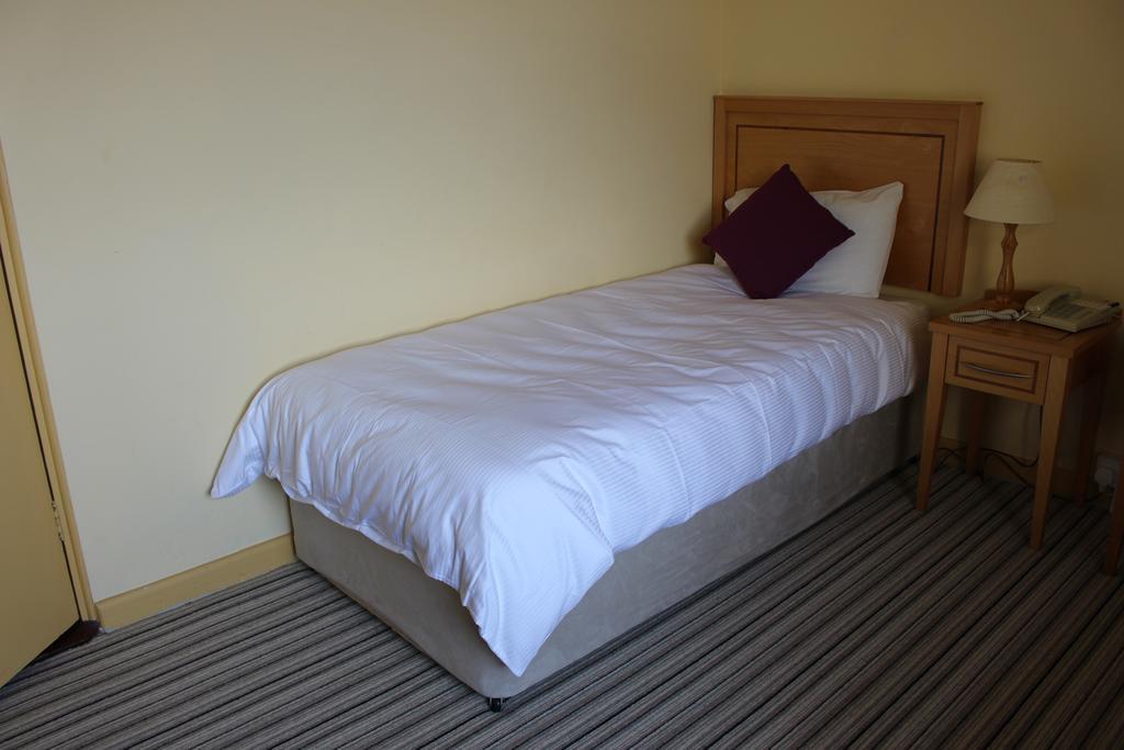 Achill Sound Hotel - Ostan Ghob A'Choire Zewnętrze zdjęcie
